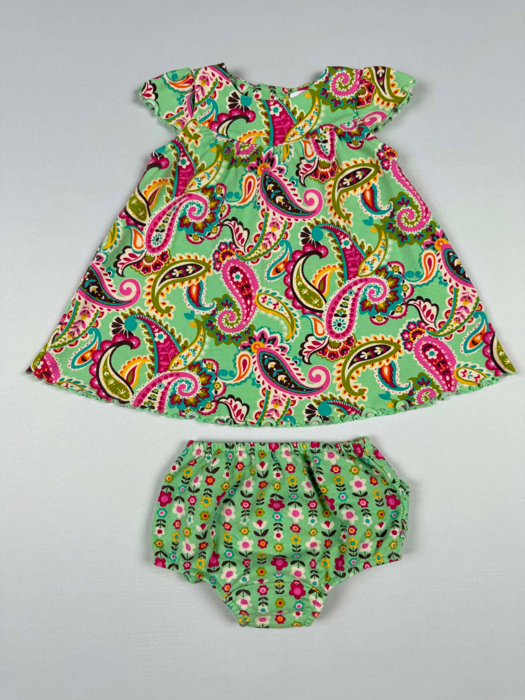Vera Bradley Baby Paisley Flutter Dress & Floral Ruffle Bloomer Set | 6-9M