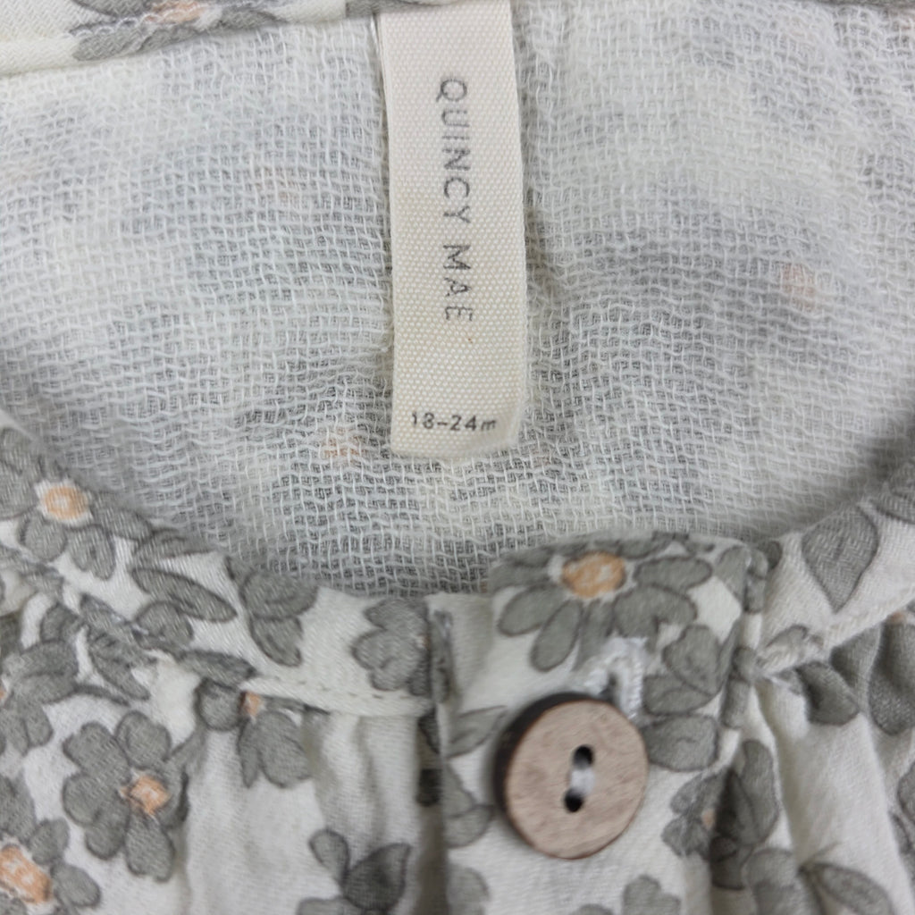 Quincy Mae 100 percent organic cotton fabric label